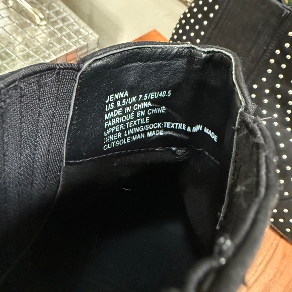 JustFab "Jenna" Women's Ankle Boots Black Studded Suede Slip On Block Heels 9.5 - Picture 8 of 11